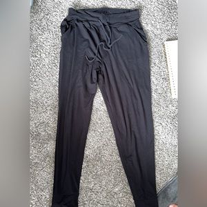 american eagle joggers